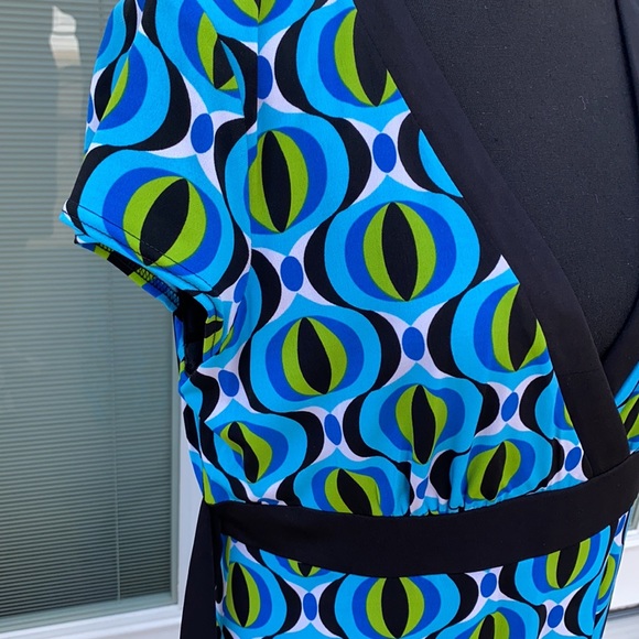 Reto Pattern Dress - Picture 5 of 7